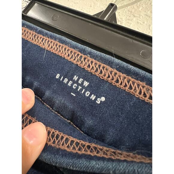 NWT New Directions Pull On Skinny Jeans Size 6 - Picture 4 of 5